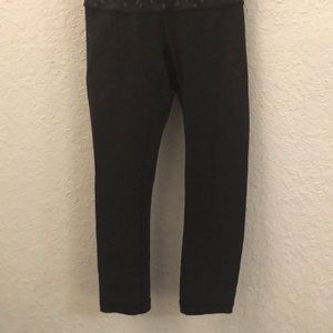Lululemon Cropped Pants 4